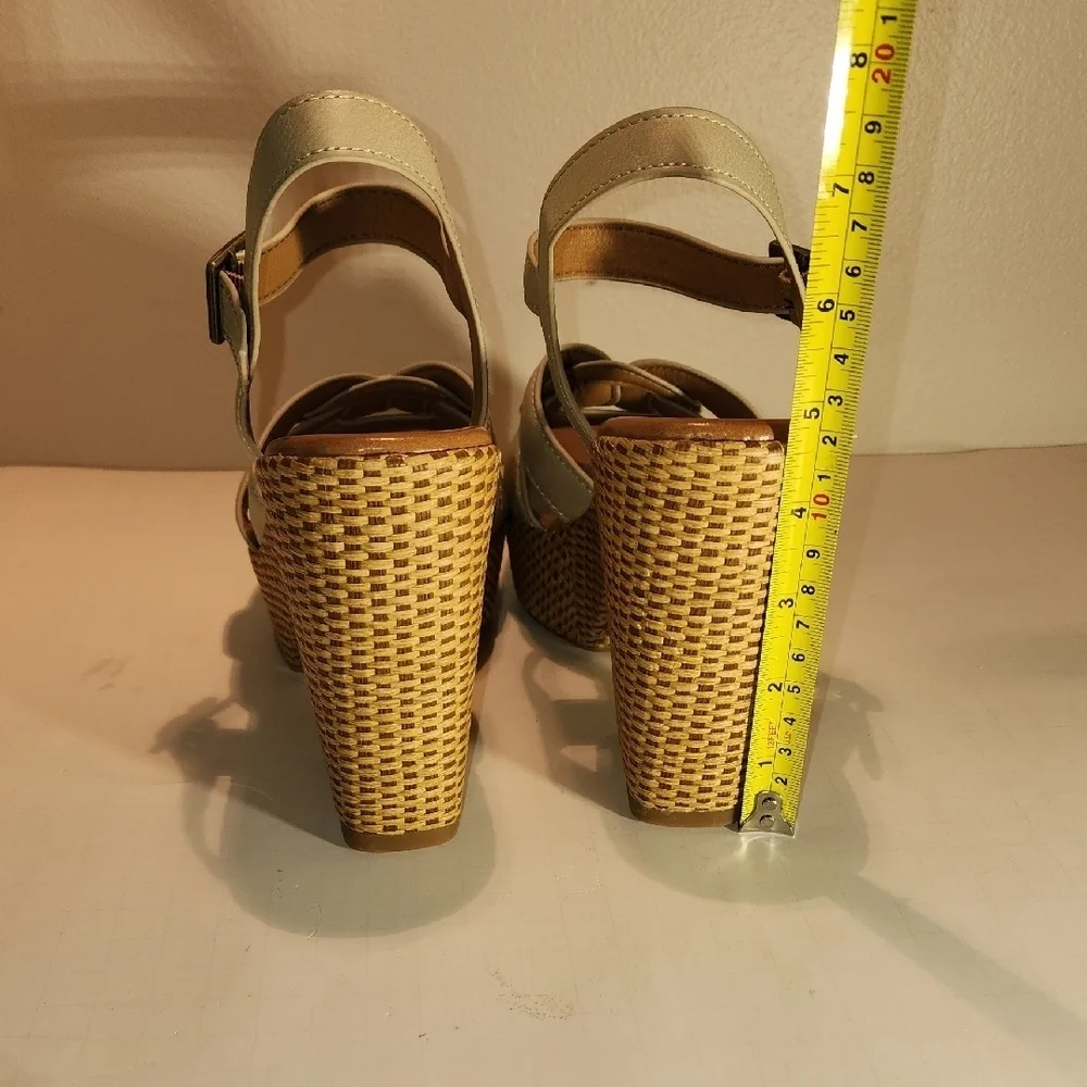 Kork-Ease Cream and Tan Woven Platform Heels